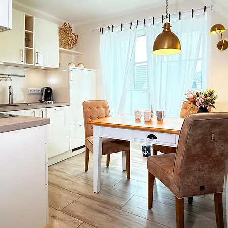 Zeesen Kate Apartment Ostseeheilbad Zingst